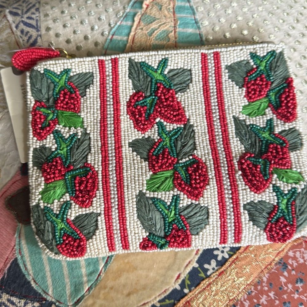 ANTHROPOLOGIE Fiona Beaded Strawberry Clutch - Picture 4 of 6